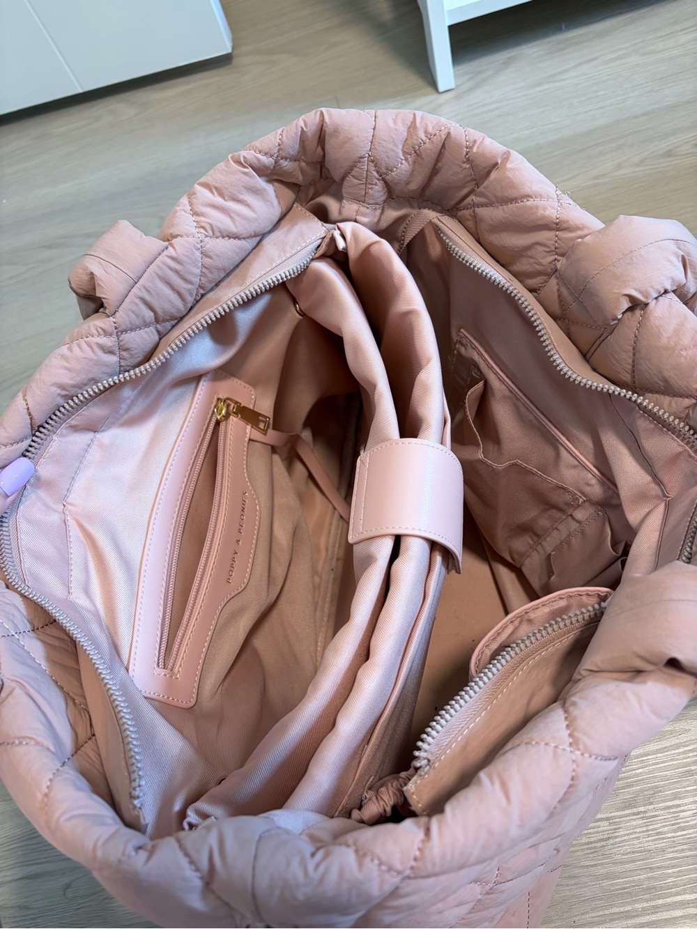 Tote It Blush - Picture 2 of 5